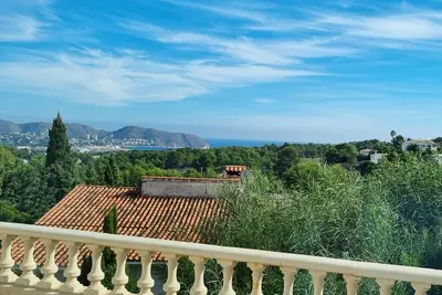 Image de Cozy semi-detached house in Moraira with sea views