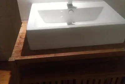 Image de Maison de village au calme avec piscine, bain à remous, sauna à 5 min du centre!