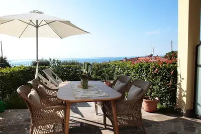 Image de Seeblick Lockoff Apartment, Pool & Garten