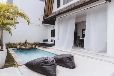 Image de Villa Manis Kecil 2br Contemporary Luxury Villa in Seminyak