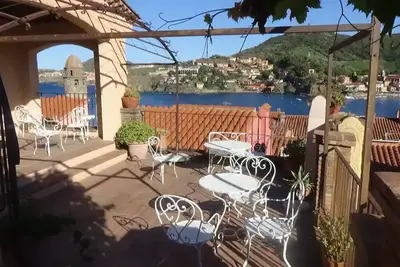 Image de Unique catal. Traditional house with stunning views of the bay & mountains in d. Old town