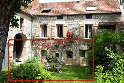 Image de Gîte L'Écrin de Coeur - Jardin - Village - Rivière - Canal Bourgogne