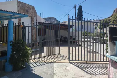 Cosy modern house with own garden and parking  at Stegna Beach