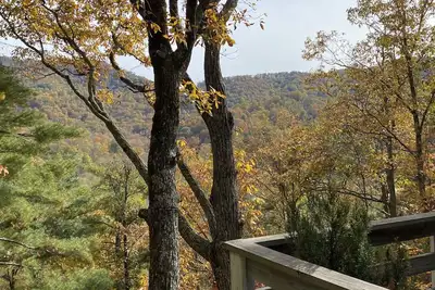 Image de Mtn. Getaway w/New Hot tub close to Blue Ridge Parkway