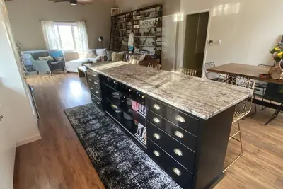 Image de Manitou Midcentury with great location