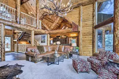 Image de Delightful Cabin Vacation Rental w/ Fire Pit!