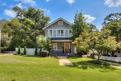 Image de Beautiful Home 3 Minutes from the Augusta National