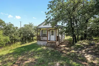 Image de 6 Tiny Town Bunk House Tiny Home Animals Fire