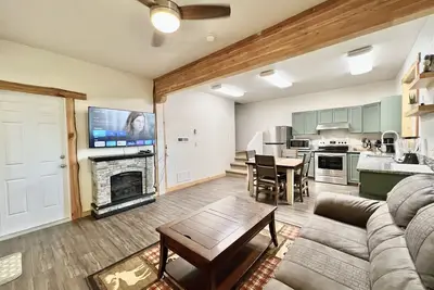 Image de Cabin Retreat near Terrace Lakes Resort
