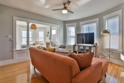 Image de Bright Apartment Near Downtown, Highways, Boston