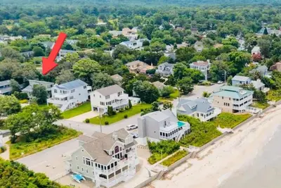 Image de Water Views - 2 Min Walk to Private Beach - Luxury 5-Star Rated Beach House