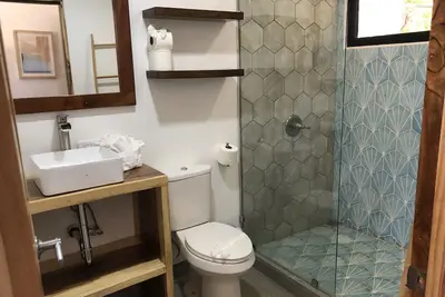 Image de 1 bedroom apt with kitchen & pool view