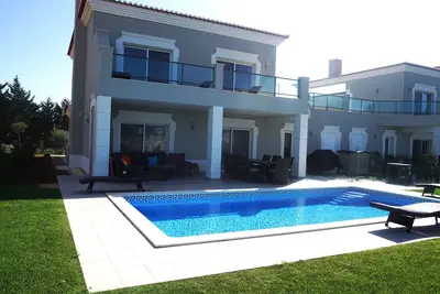 Image de Luxury 4 Bedroom Villa on Boavista Golf Resort, Lagos