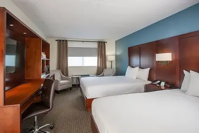 Image de Come Create Memories w/ Fun-filled Adventures at this Paradise! Outdoor Pool