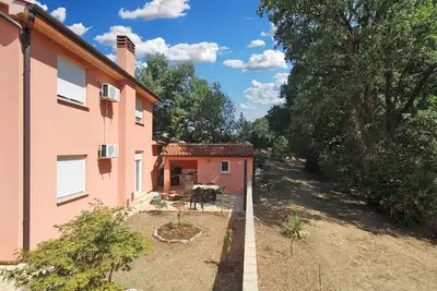 Image de Apartment 2198\/64681 (Istria - Valbandon), 2250m from the beach