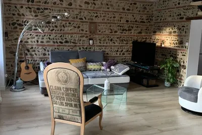 Image de maison toulousaine avec piscine
