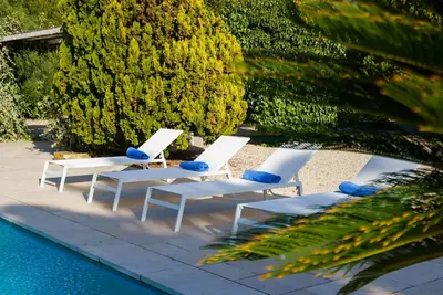 Image de Splendid villa dated 18th century 5 minutes from the sea, Ideal for families----