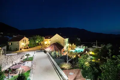 Five Bedroom Holiday Home With Pool and Sauna