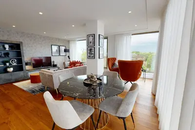 Image de New 5* Luxury City View Apartment, stunning 2 bed 2 bath in Central York