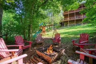 Image de Paradise Found - Hot Tub, Mountain Views, $560 Free tickets each paid day!
