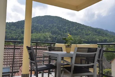 Image de Superb apartment in a quiet residence with mountain views