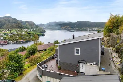 Image de Modern apartment with fantastic views!