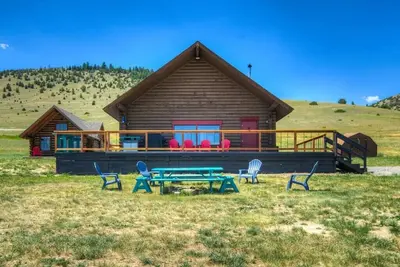 Image de Foothill Trail Cabin