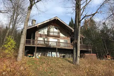 Image de 4 bedrooms waterfront cottage on lake Duhamel in Mont-Tremblant