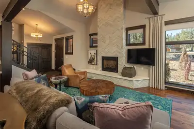 Image de Martis Mountain Gem at Schaffer's Mill. Private Club Amenities & Golf Access!