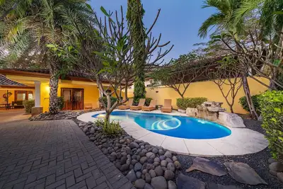 Image de Best location! Sleeps 16, plus walk to the beach and everything in Playa Grande