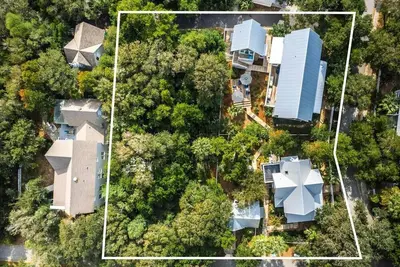 Image de Relax and Reset in Two Home Cape Fear Station Compound Sleeps 14 Both Clubs