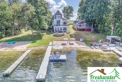 Image de Holiday Haus:Summer Fun and Lakeside Relaxation on Lake Cowden
