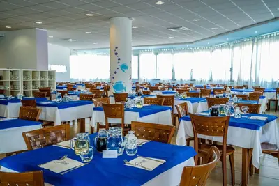 Appartement avec piscine, climatisation, Wifi, Tv, balcon, animaux admis, parking, près de Lecce