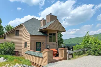 Image de C14 Bretton Woods ski-in ski-out with hot tub! Great views, Pool/gym passes