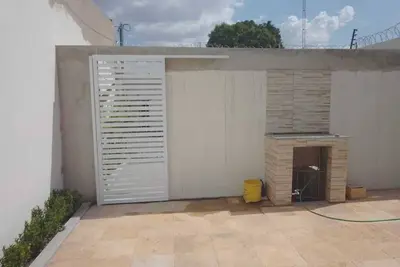 Image de Comfortable house for leisure or accommodation