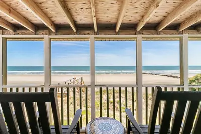 Image de 1589 E Ashley - Wayward Whims - Oceanfront Classic Cottage
