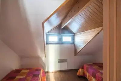 Image de 2 Pièces 4 Personnes 1 bébé