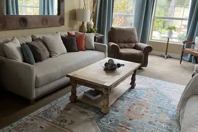 Image de Beautiful, custom, cul-de-sac home located near historic downtown Gilbert.