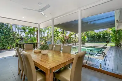 Image de Coastal Retreat - Three Bedroom Family Home - Trinity Beach