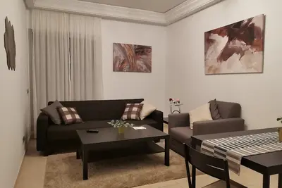 Image de Cosy Property in the business center