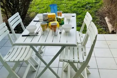 Image de Appartement T2, vue jardin et port, 4/5 personnes, accès gratuit parc aquatique