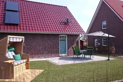 Image de Schönes Ferienhaus mit Privatstrand am Badesee