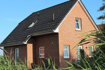 Image de Wunderschönes Ferienhaus in Upleward Direkt am Deich mit Freiem Blick!