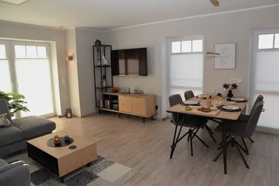 Image de Tolle Ferienwohnung im Greetsieler Grachtenpark!