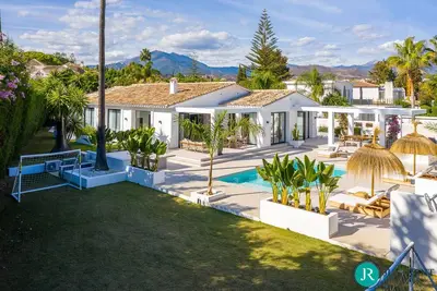 Image de Villa Mia - Fabulous 5-bed Family Villa in Aloha!