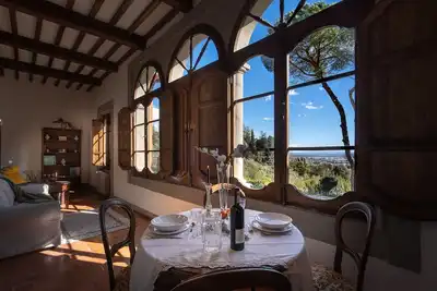 Image de Painter apt in ancient villa