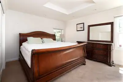 Image de 3br Near Stanford, Bonus Room, No Cleaning Fee