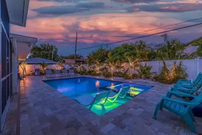 Image de Island Oasis - Quiet Neighborhood / Blocks from Beach