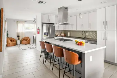 Image de The Aria - 4br/3ba Oasis with Heated Pool, Spa & Fun Games