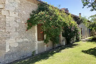 Image de Ferme ancienne avec piscine